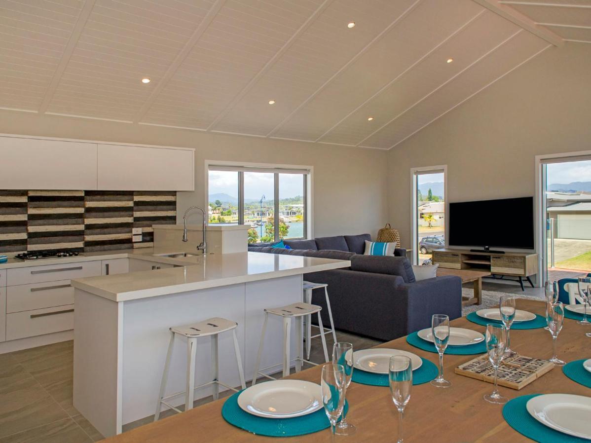 Tattletails Rest - Whitianga Holiday House ภายนอก รูปภาพ
