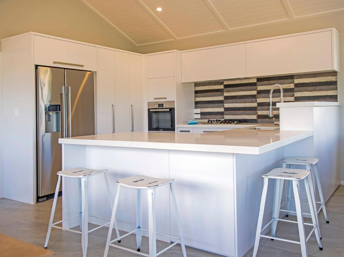 Tattletails Rest - Whitianga Holiday House ภายนอก รูปภาพ