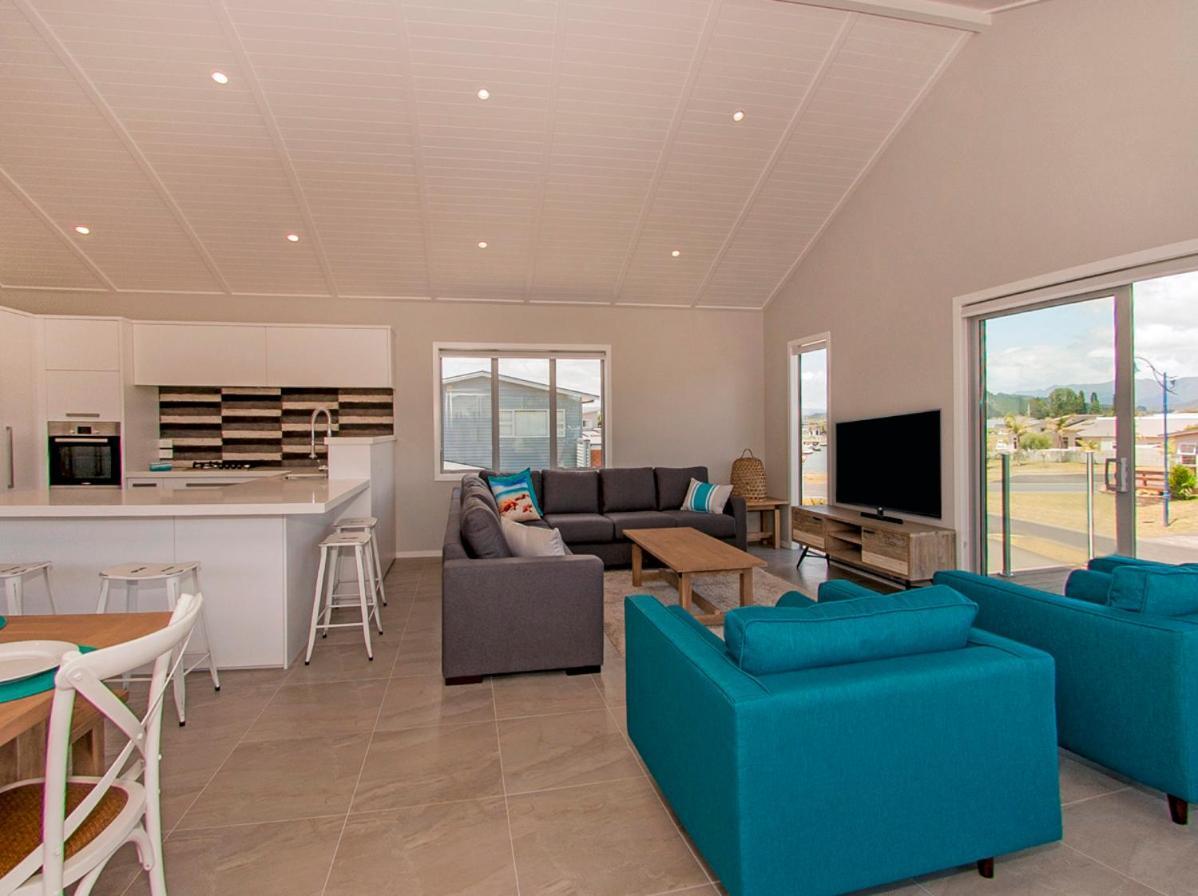 Tattletails Rest - Whitianga Holiday House ภายนอก รูปภาพ